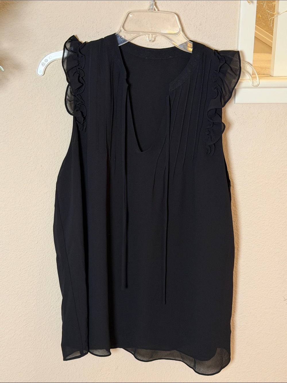 Liverpool Los Angeles Women’s Chiffon Black Ruffle Sleeve V-Neck Women’s Top